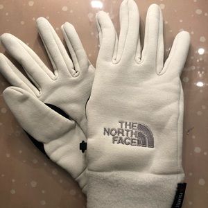 Northface Women’s Gloves
